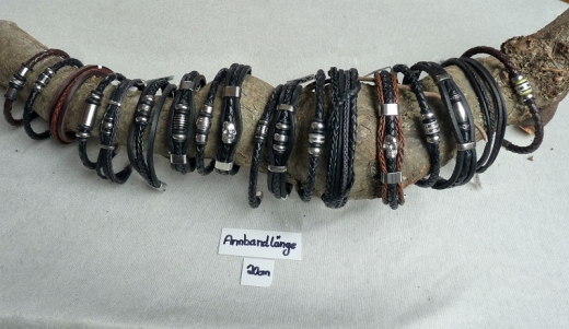 Herren Leder Armbänder 20 cm lang