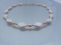 Raute - Perlenkette, Armband und Ohrringe aus Süßwasserperlen - verkauft