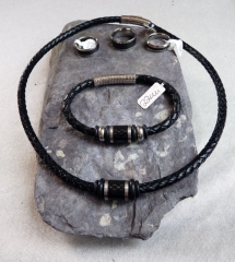 Lederarmbänder mit Carbon und anderen Zwischenteilen